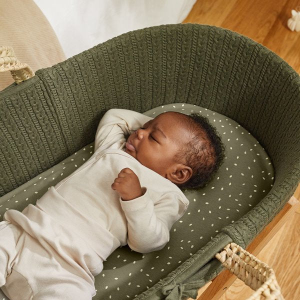 Organic Knitted Moses Basket, Mattress & Natural Foldable Stand Juniper
