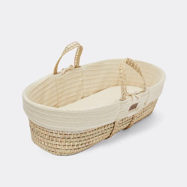 Organic Ripple Knitted Moses Basket, Mattress & Walnut Foldable Stand Linen