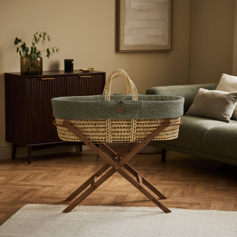 Organic Furrow Knitted Moses Basket, Mattress & Walnut Static Stand Juniper