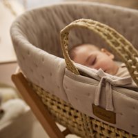 The Little Green Sheep - Organic Dimple Quilt Moses Basket, Mattress & Stand Truffle