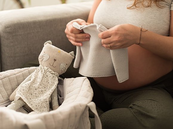 Your Hospital Bag Checklist | Packing for Labour & Birth