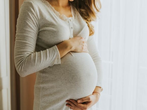 Timing Your Pregnancy Announcement: Tips for Expecting Parents