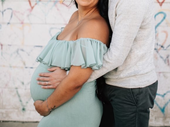 Creative Ways to Deliver Your Pregnancy News to Husband or Partner