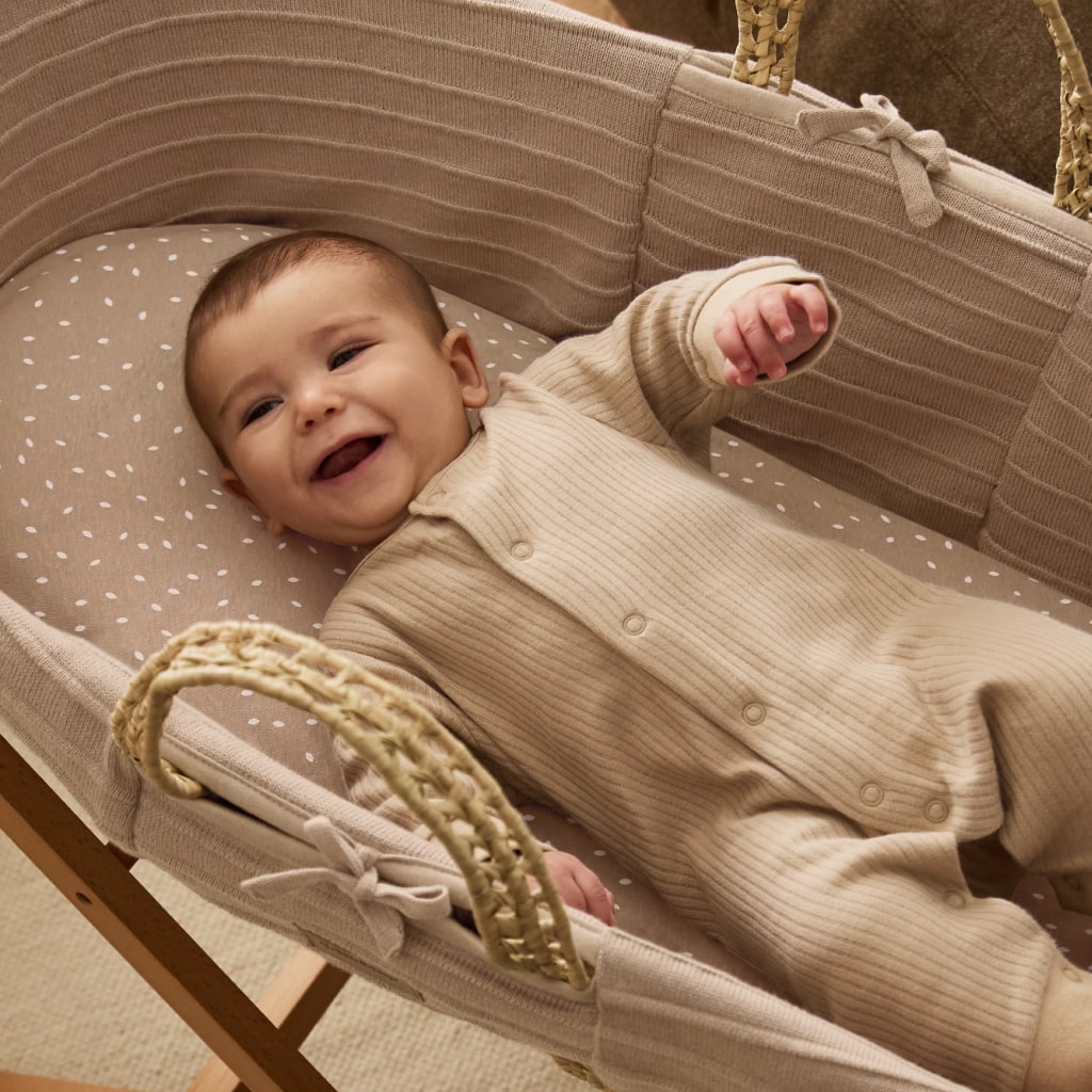 The Little Green Sheep Moses Basket Stand - JoJo Maman Bébé The Little Green Sheep Moses Basket Stand - JoJo Maman Bébé