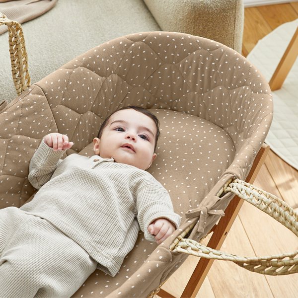 Natural Quilted Rice Moses Basket, Mattress & Natural Foldable Stand Truffle