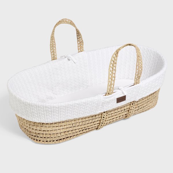 Organic Knitted Moses Basket, Mattress & Walnut Rocking Stand White