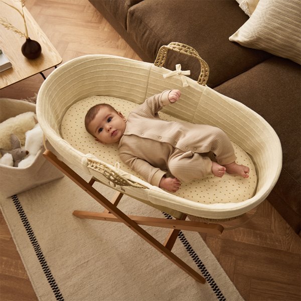 Organic Ripple Knit Moses Basket, Mattress & Natural Foldable Stand Linen