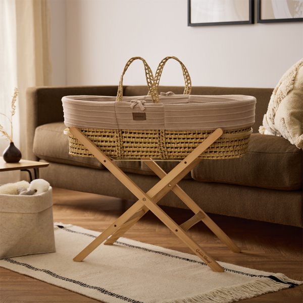 Organic Ripple Knit Moses Basket, Mattress & Natural Foldable Stand Truffle
