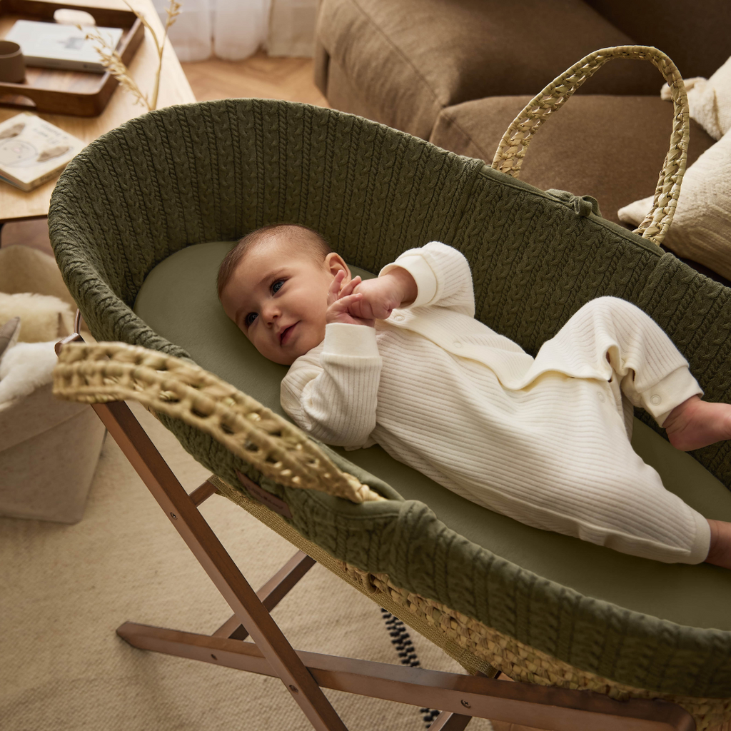 Organic Knitted Moses Basket, Mattress & Walnut Foldable Stand Juniper