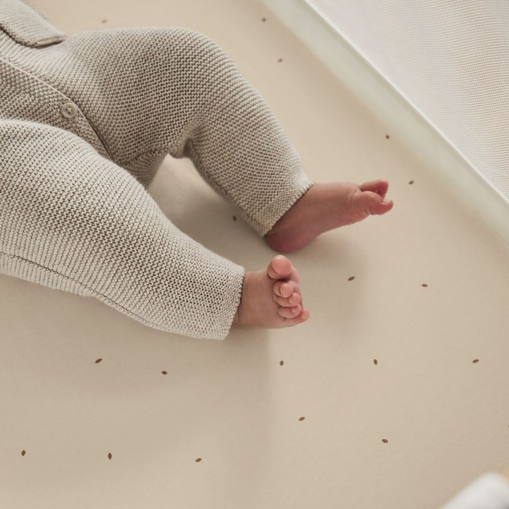 Organic Crib Fitted Sheets in Linen with Cocoa Rice