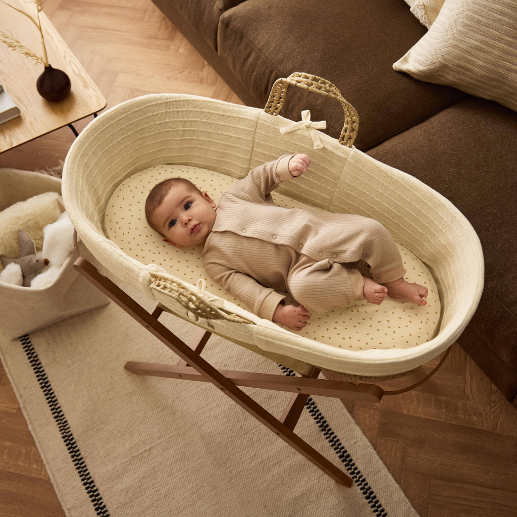 Organic Ripple Knitted Moses Basket, Mattress & Walnut Foldable Stand Linen