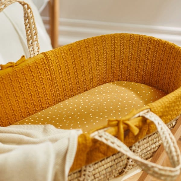Organic Knitted Moses Basket, Mattress & Walnut Rocking Stand Honey