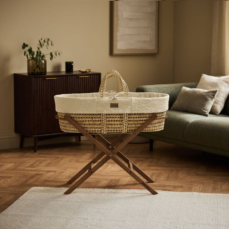Organic Furrow Knitted Moses Basket, Mattress & Walnut Foldable Stand Linen