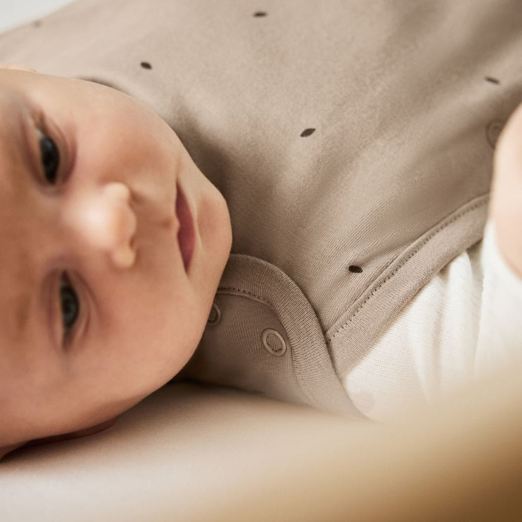 Little Green Sheep Sleeping Bags Organic Quilted Baby Sleeping Bag in Truffle with Cocoa - 1.0 Tog