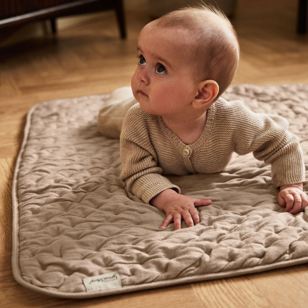 Organic Dimple Quilt in Truffle